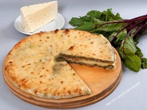 Пирог с свекольными листьями и осетинским сыром "Цахараджин"