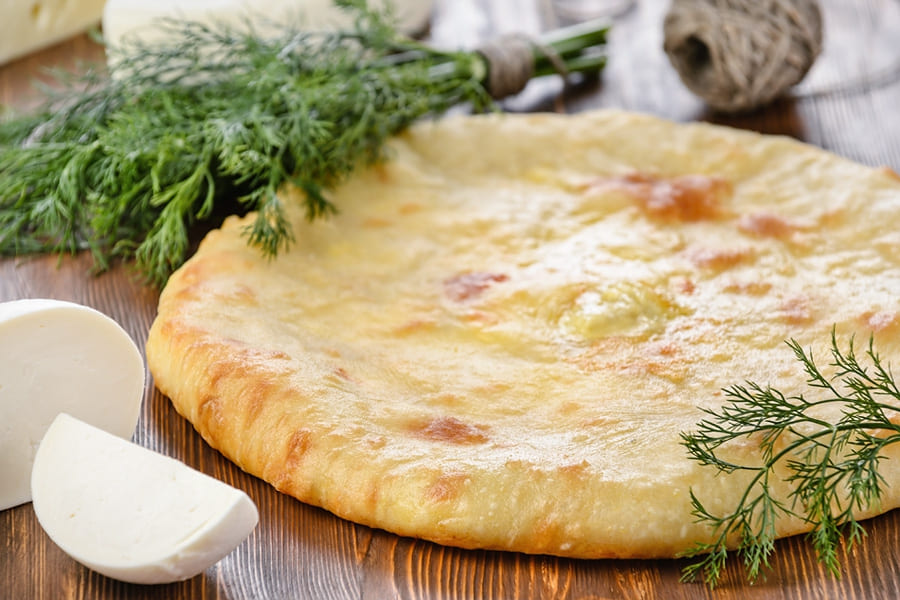 осетинский пирог с творогом и сыром